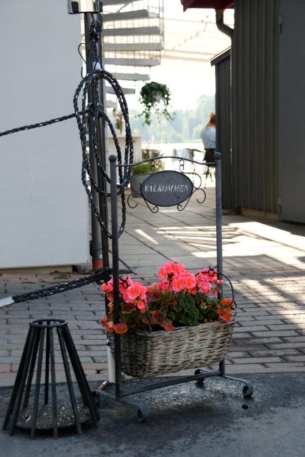 Hasse Pa Sjoekanten Hotell & Restaurang Jönköping 외부 사진